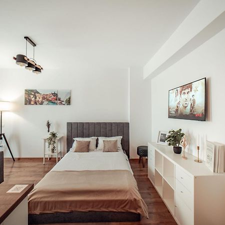 Palas Mall - Cozy Studios And Flats Iasi Extérieur photo